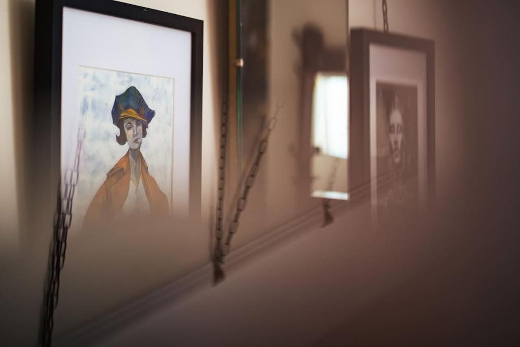 Glenroy Arts Gallery Meets Living Space Кардифф Экстерьер фото